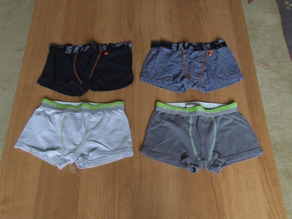 Lot 8, 4 boxers, ATHENA, Gris noir et bleu, 6 8 ans, TBE Vêtements enfants