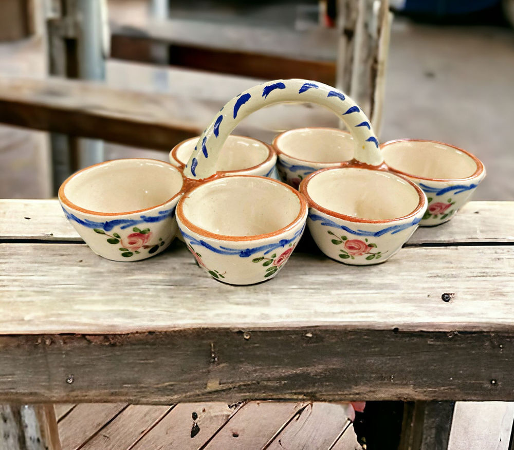 ENSEMBLE DE COQUETIER FLEURI Cuisine