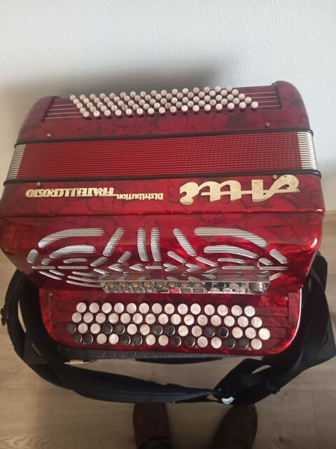 Accordéon FRATELLI CROSIO 1500 Montebourg (50)