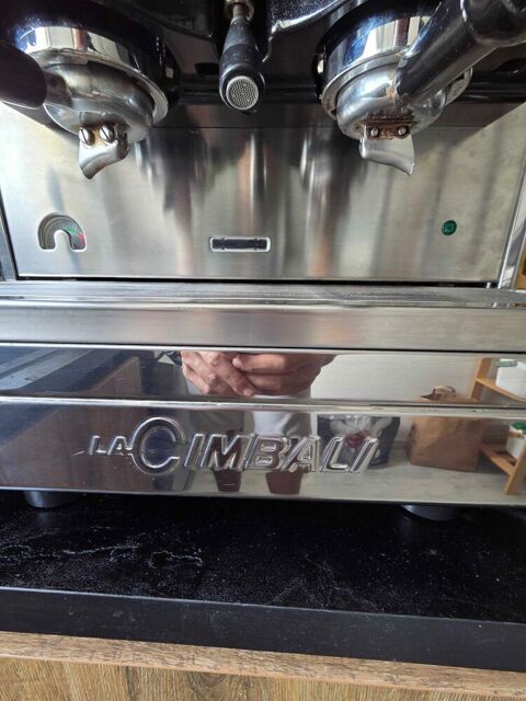 Machine &agrave;    caf&eacute; professionnelle La Cimbali M29 " 2 groupes 800 72000 Le mans
