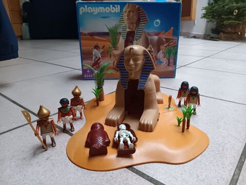 Sphinx avec momie 20 Vlizy-Villacoublay (78)