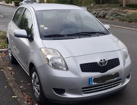 Toyota yaris 1.4 - 90 D-4D