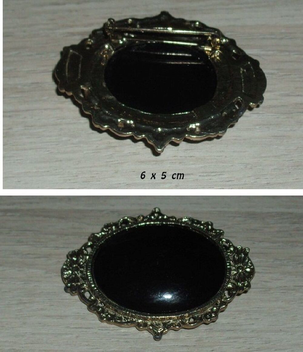 Deux Broches vintage Bijoux et montres