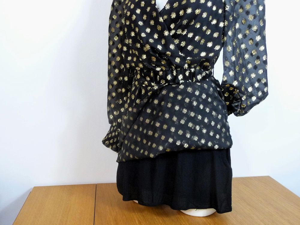Robe Noir &agrave; Motif Dor&eacute; &agrave; Manches Longues- Taille 36- Naf Naf Vêtements