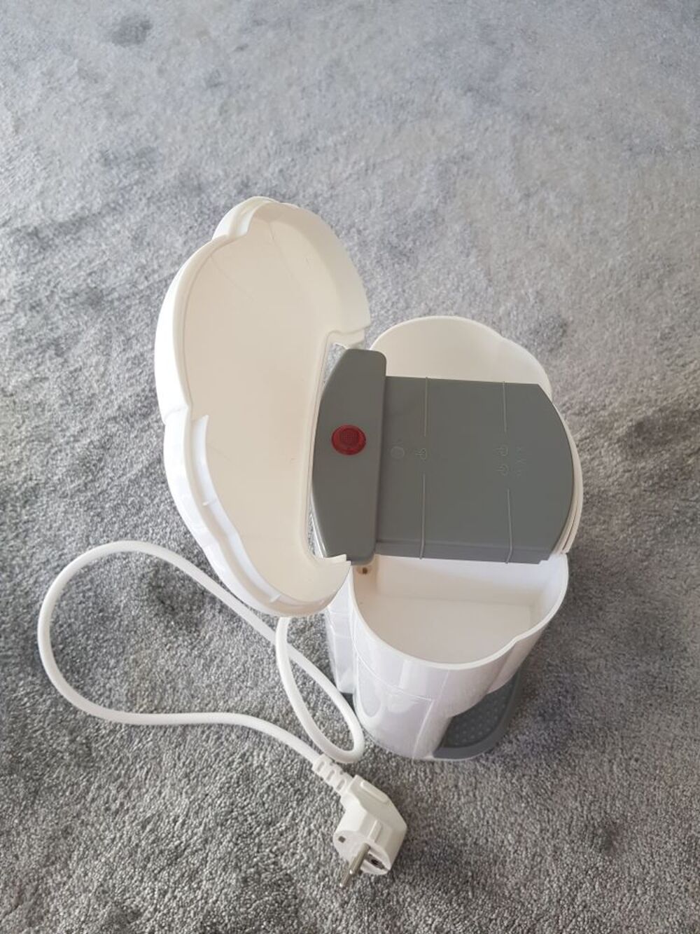 Cafeti&egrave;re et presse agrumes Electroménager