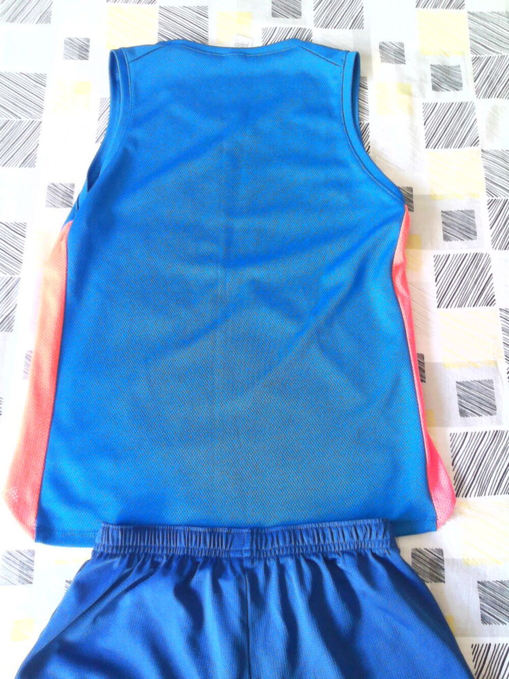 Ensemble tenue de basket pour enfant Vêtements enfants