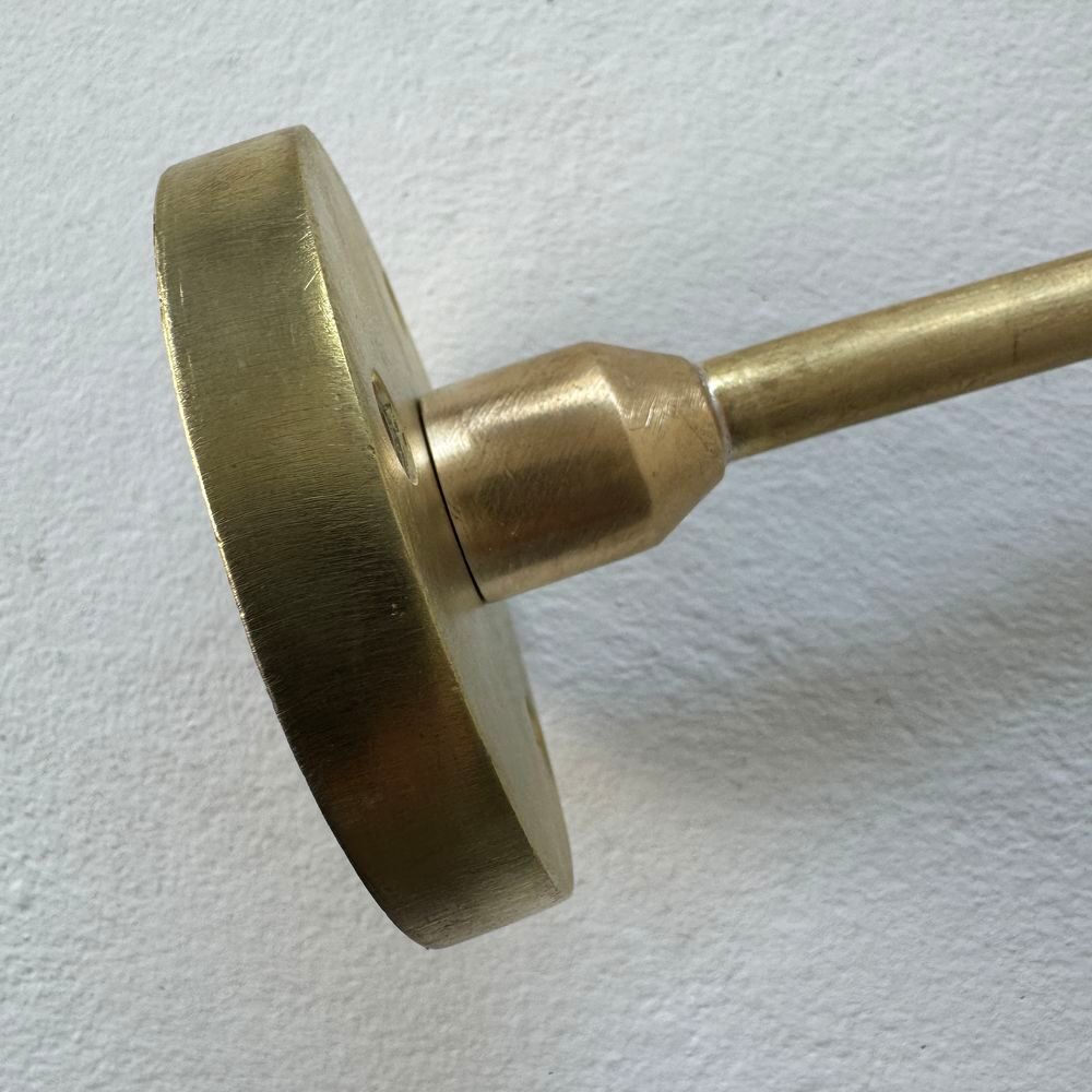 ANCIENNE LAMPE POTENCE LAITON &amp; OPALINE VINTAGE
D�coration