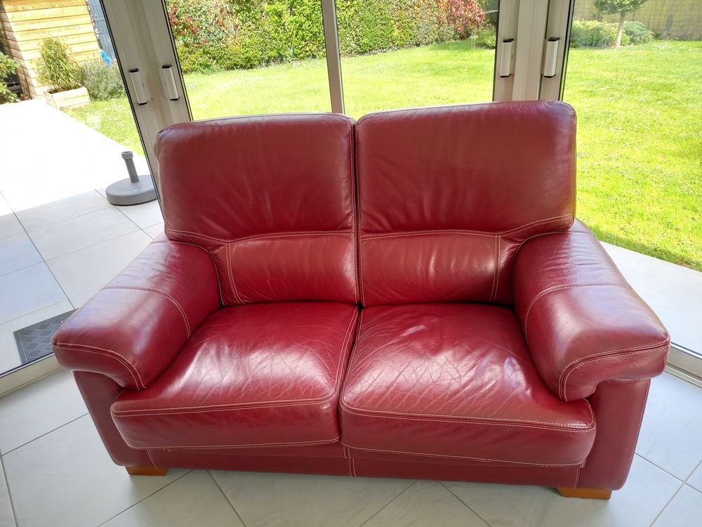 CANAPE CUIR
Meubles
