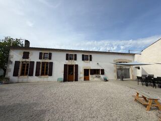 Maison – Asnières-la-Giraud, Champ Bruneau, Le Petit Clou
