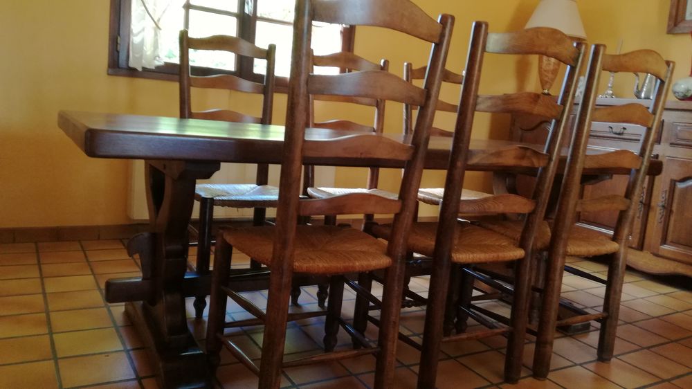 re salle &agrave; manger compl&egrave;te en ch&ecirc;ne clair Meubles