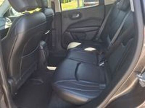 Compass 2.0 I MultiJet II 140 ch Active Drive BVA9 Longitude 2017 occasion 69320 Feyzin