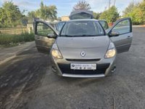 Clio III 1.5 dCi 105 eco2 Dynamique (6 CV) 2009 occasion 31140 Aucamville