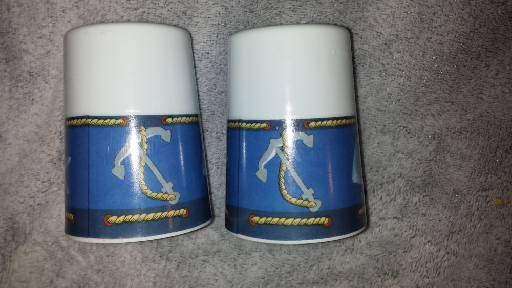 LOT 2 VERRES MARIN EN PLASTIQUE Cuisine