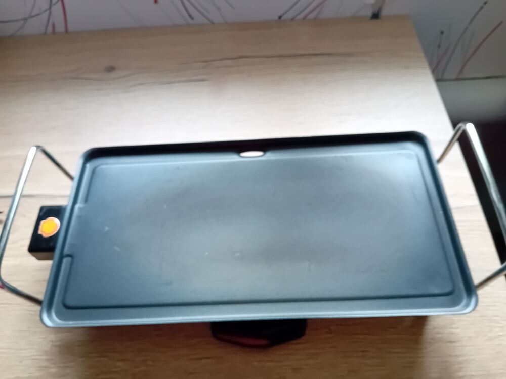 PLANCHA ELECTRIQUE
Electroménager