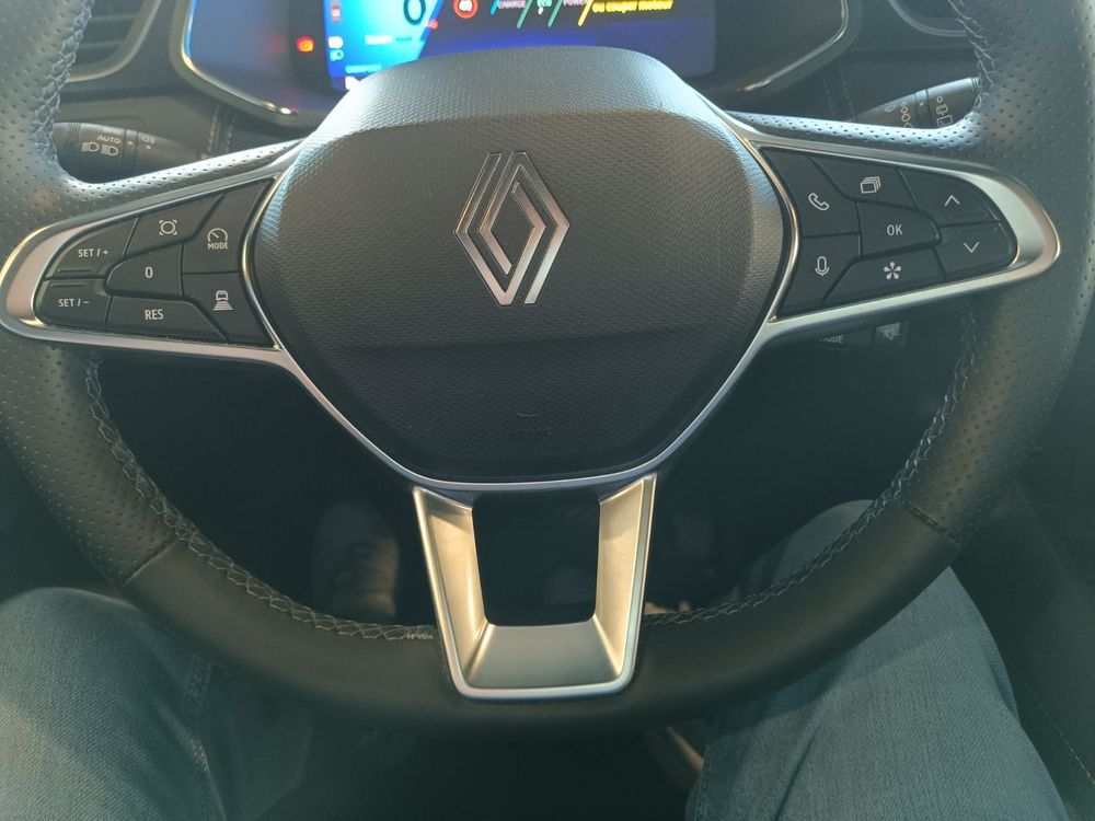 Symbioz E-Tech full hybrid 145 Iconic 2025 occasion 95220 Pierrelaye