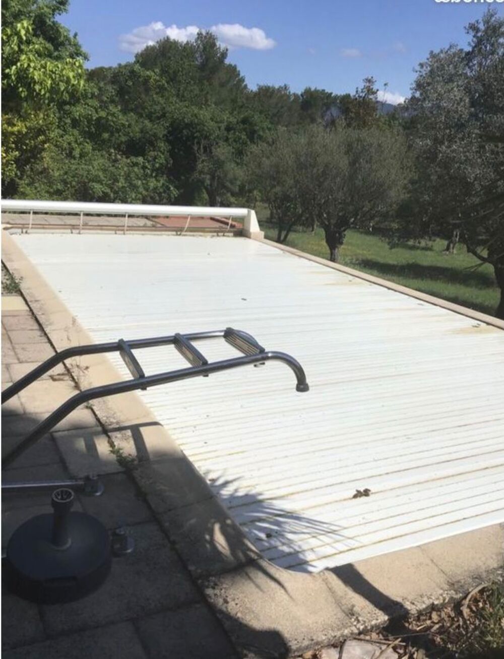 RIDEAUX PISCINE Jardin