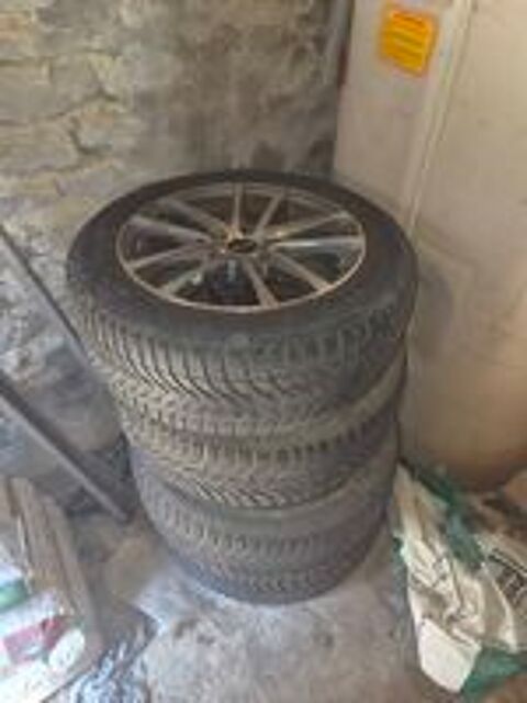 Pneu voiture - roue  occasion 38121 Reventin-Vaugris