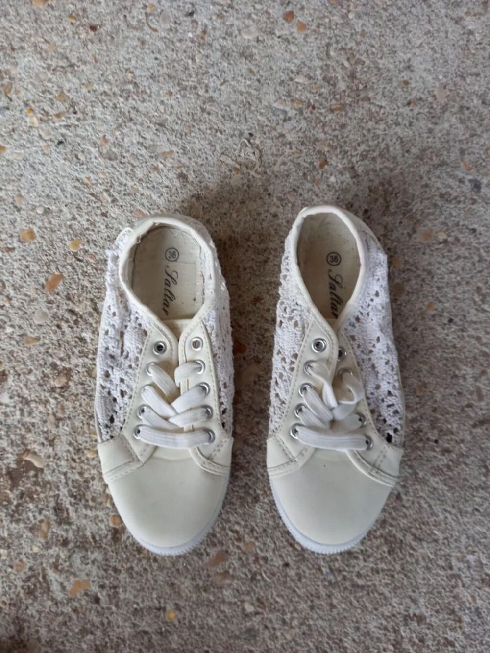 Chaussure femme &agrave; talon.39 pour et 37 peu utilis Chaussures