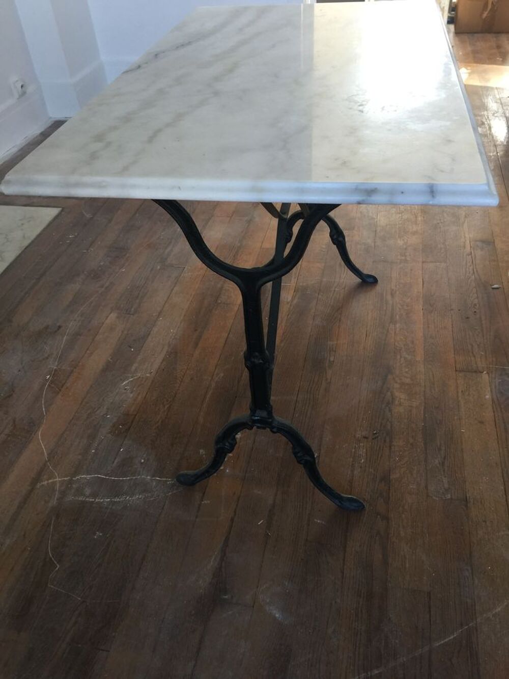 table de bar en marbre authentique 150€ Electroménager