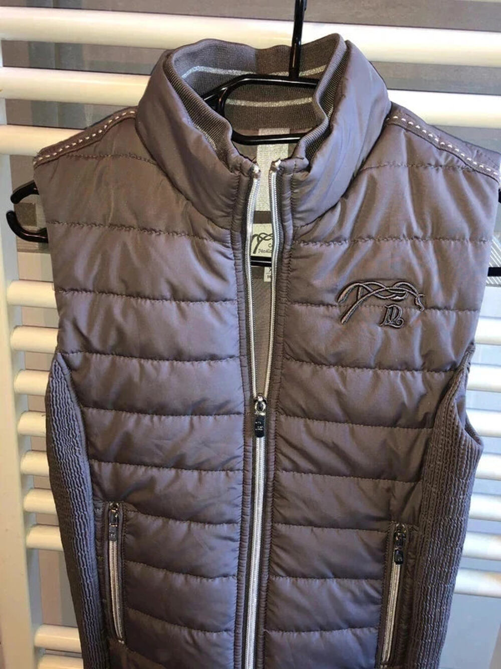 Doudoune P&eacute;n&eacute;lope Leprevost taille XS neuve &agrave; 65 euros Vêtements
