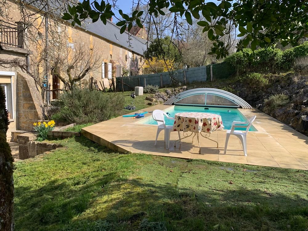 Vente Propriété/Château 450 000 € Belle propriété de 3 logements de 150m2 chacun. Saint-sulpice