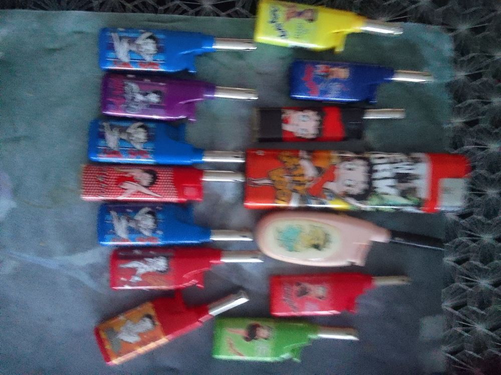 briquet beetty boop et pochette 