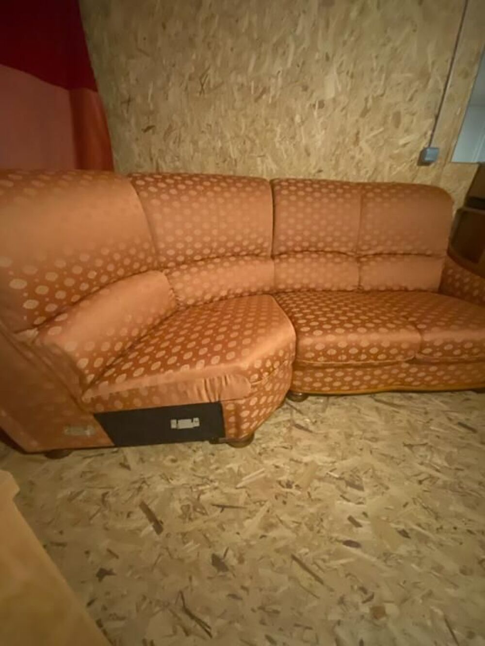 Canap&eacute; 5 places d'angle, d&eacute;montable, avec son fuateuil assor Meubles
