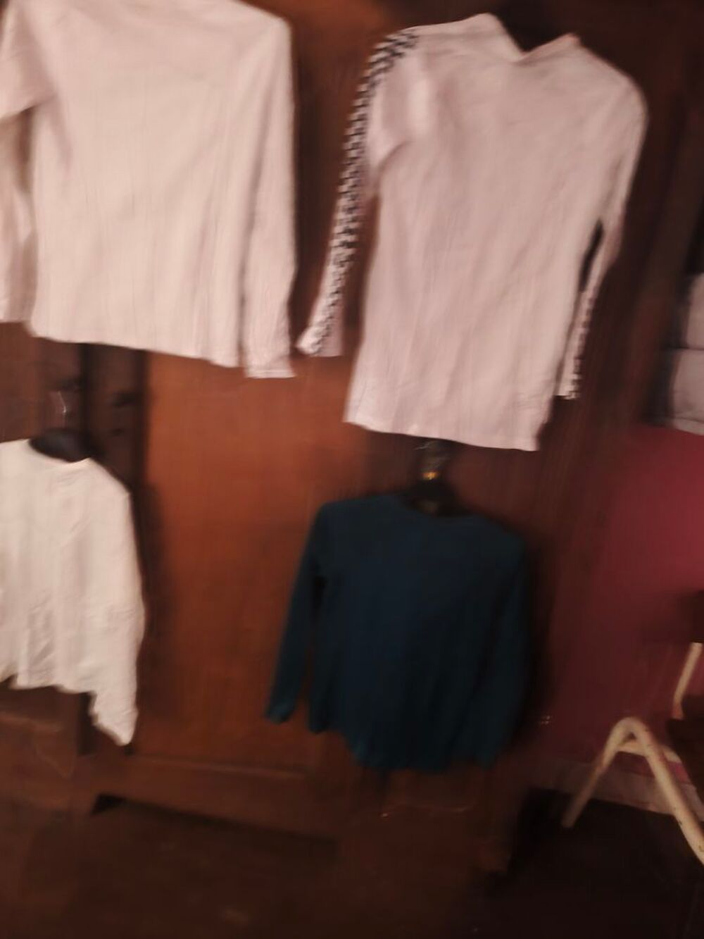 10€ cinq shirt short manche longue taille 12 ans Vêtements enfants