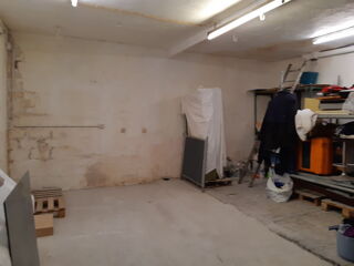 Atelier  louer 1 pice 700 m