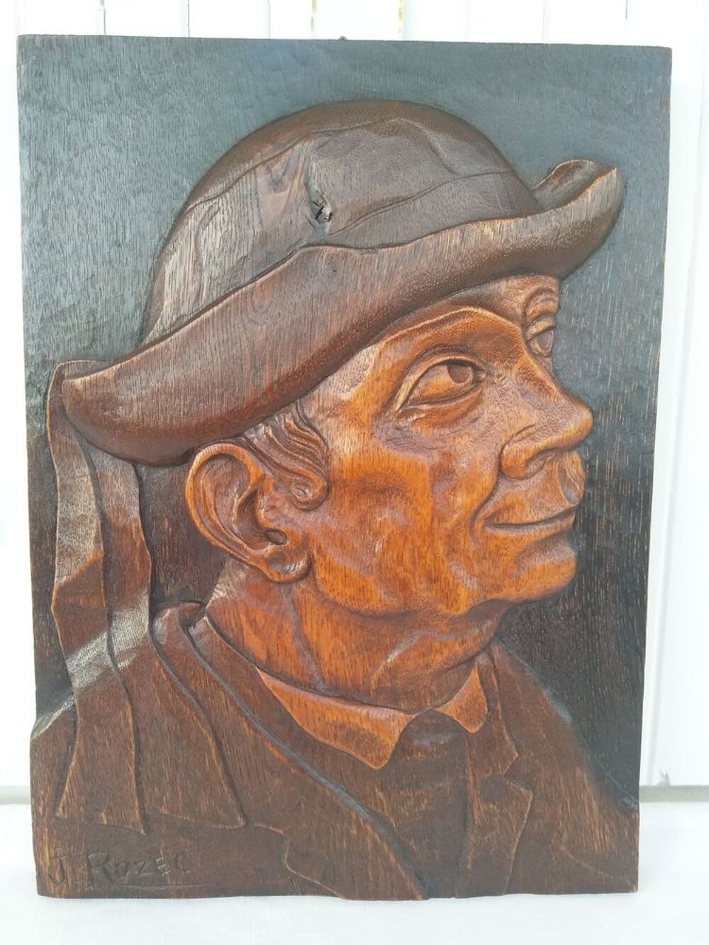 Portraits en bois sculpt&eacute; (Paire de) Dcoration