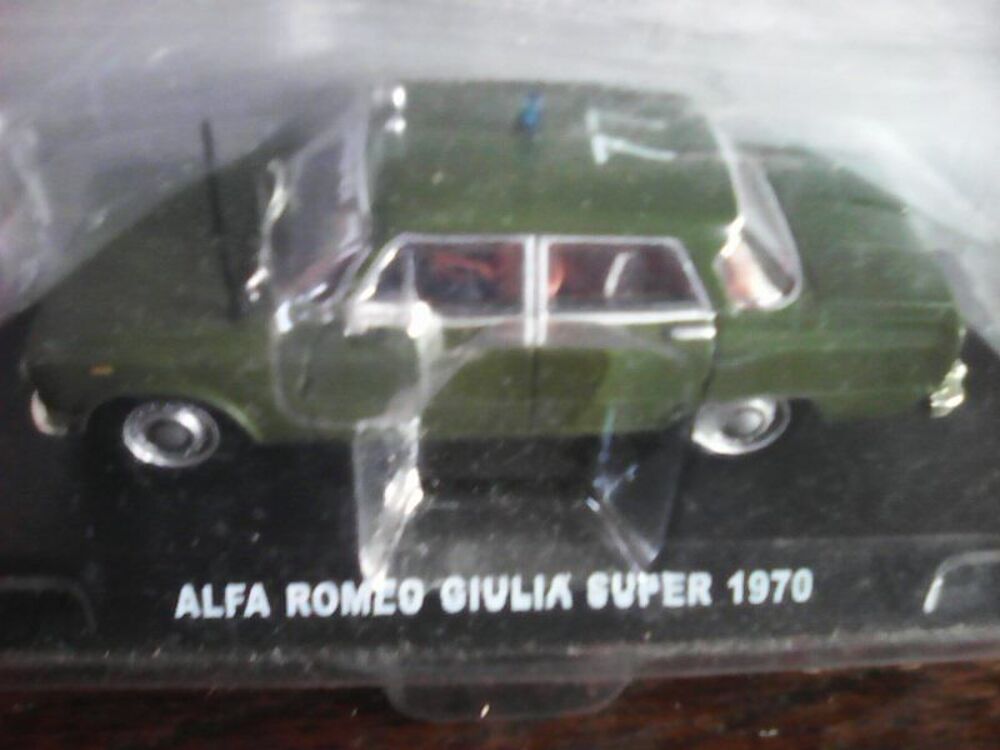 Voiture Alfa Romeo Giulia Super 1970 Police Carabinieri 