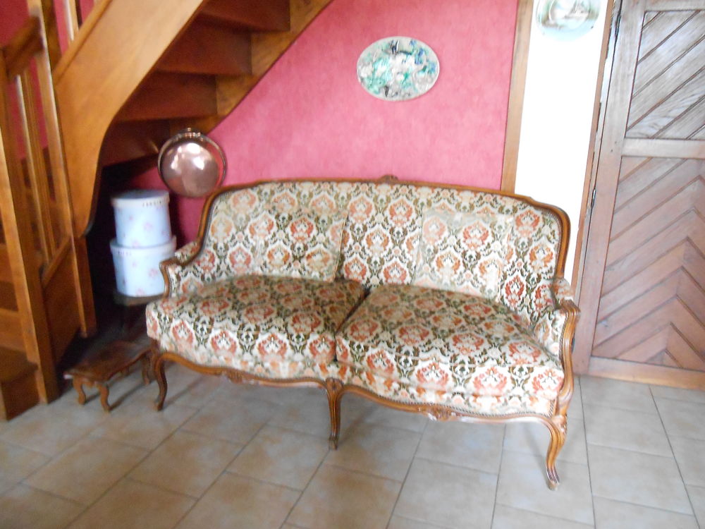 canap&eacute; style louis XV Meubles