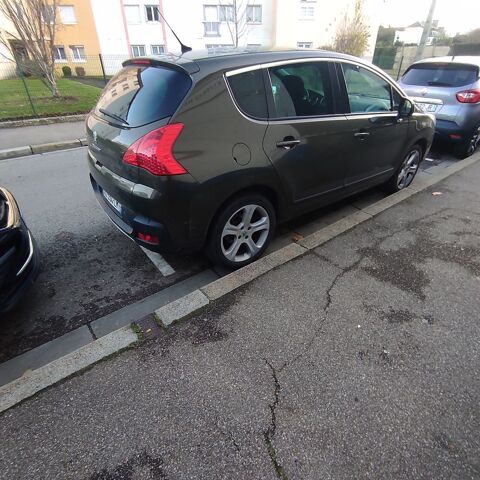 Peugeot 3008 1.6 HDi 16V 110ch FAP Confort Pack