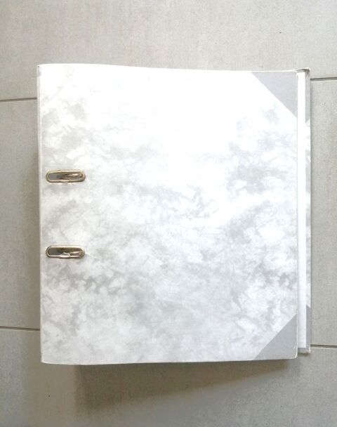 Grand classeur rigide 1.5 Puteaux (92)