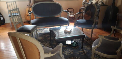 MOBILIER ANCIEN. 500 Le Bouscat (33)