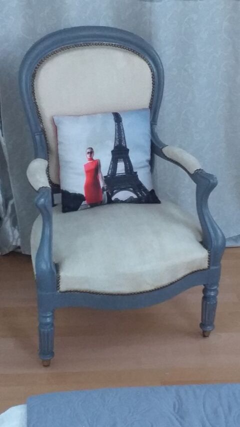 Fauteuil Louis XV gris  tissus blanc 97 Lognes (77)