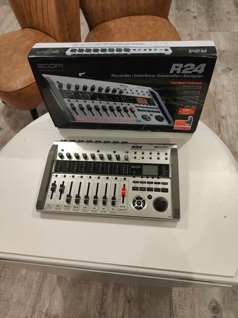 ZOOM 24 interface audio 180 Bonne (74)