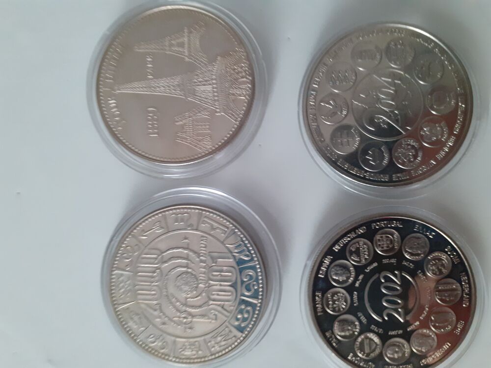 4 pi&egrave;ces EURO 