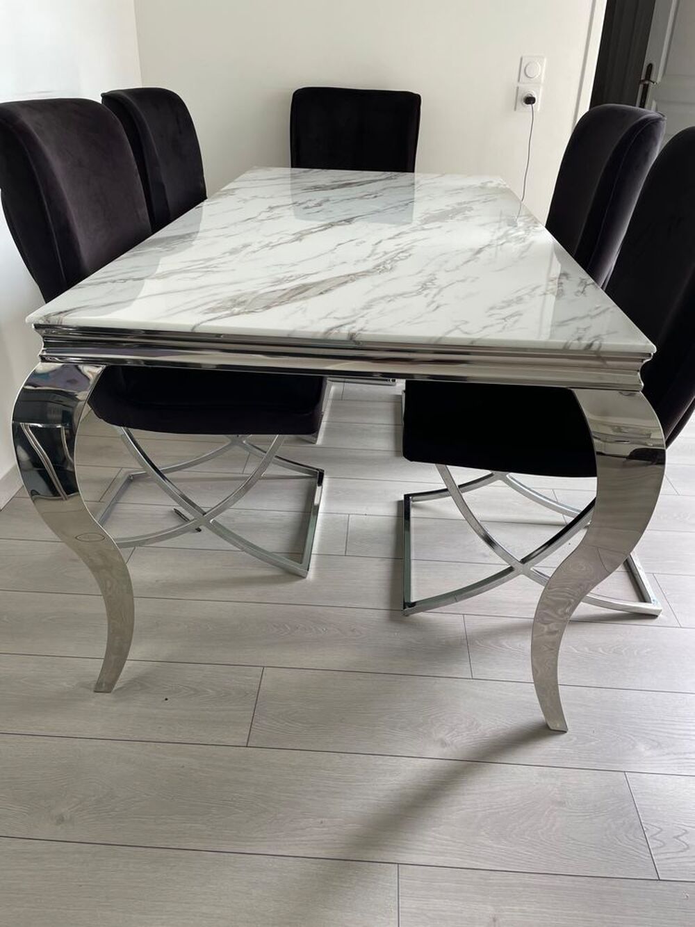 Table de repas style baroque Meubles