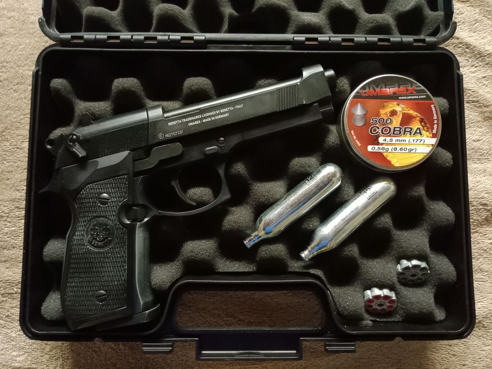 Pistolet &agrave; plombs beretta 92fs Sports