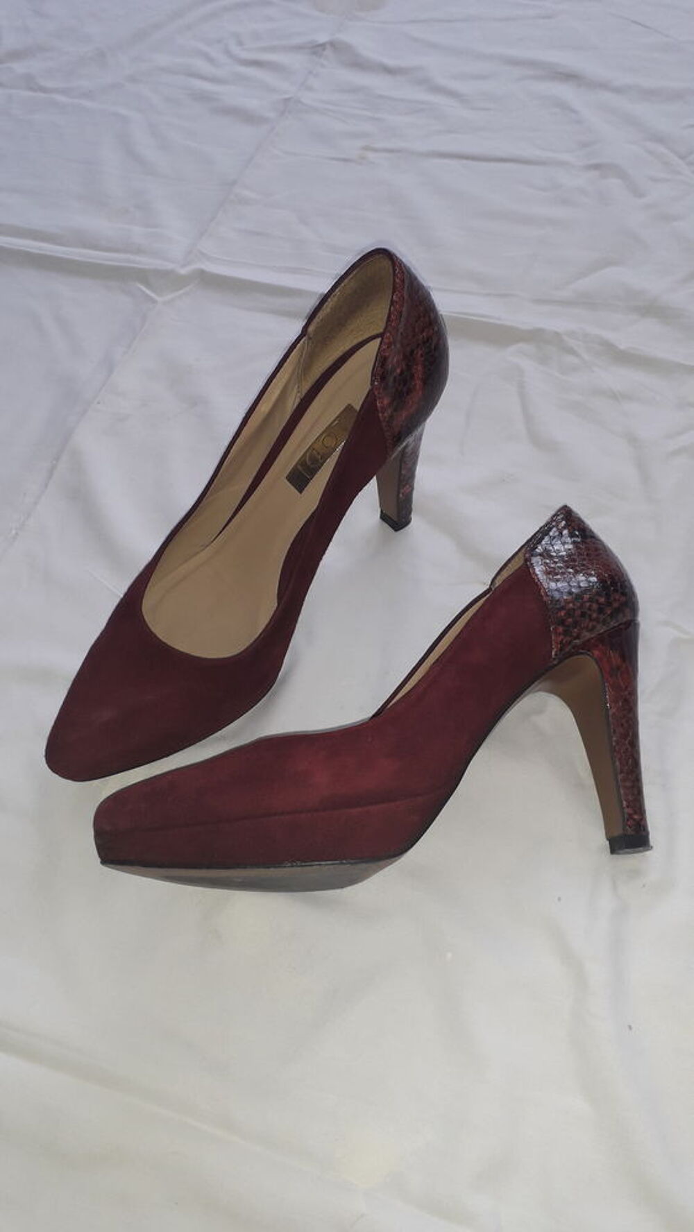 Chaussures femme LODI 38
Chaussures