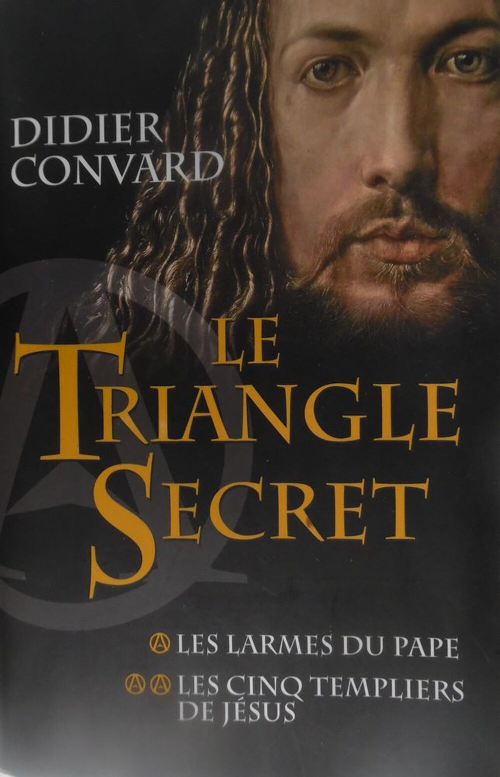 Le triangle secret -Les larmes du pape -Les cinq templiers Livres et BD