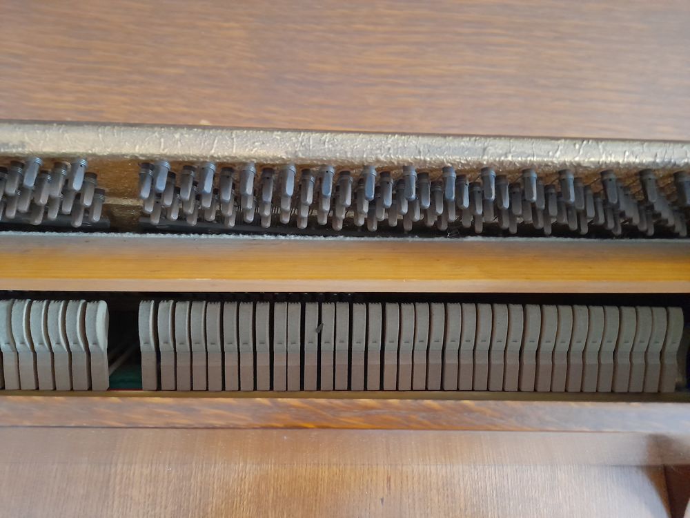 Piano droit Mag Paris Instruments de musique