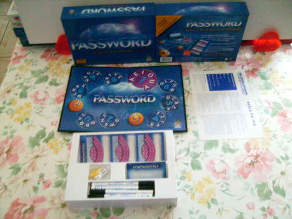 Boite de jeu" Password " Jeux / jouets