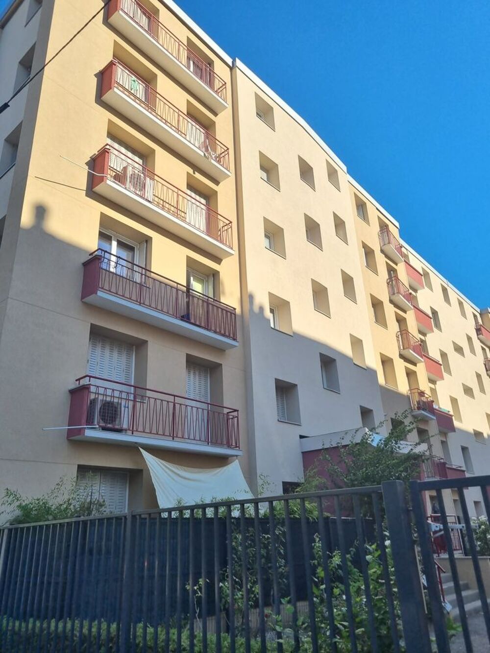 Appartement 3 pièces 57 m² · à Grenoble · 57 m² · 145 000 €