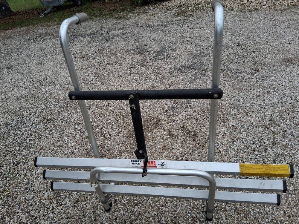 porte v&eacute;lo pour camping car ou fougon Vélos