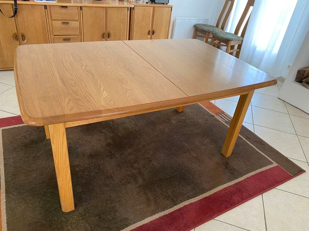 Table de salle &agrave; manger Meubles