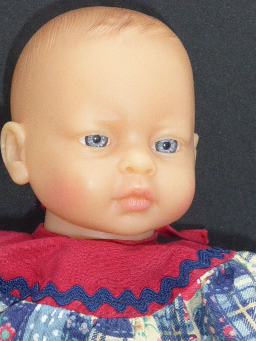 COROLLE b&eacute;b&eacute; bonheur 1999 rouge Jeux / jouets