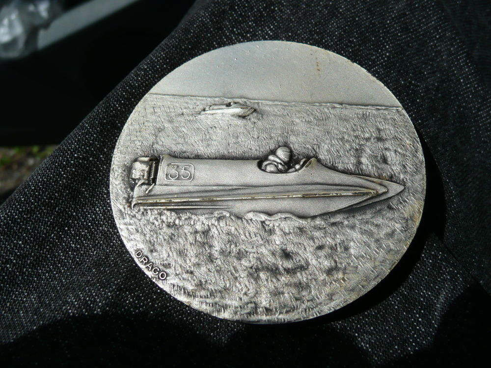 M&eacute;daille Drago bateau de course Hydroplane 