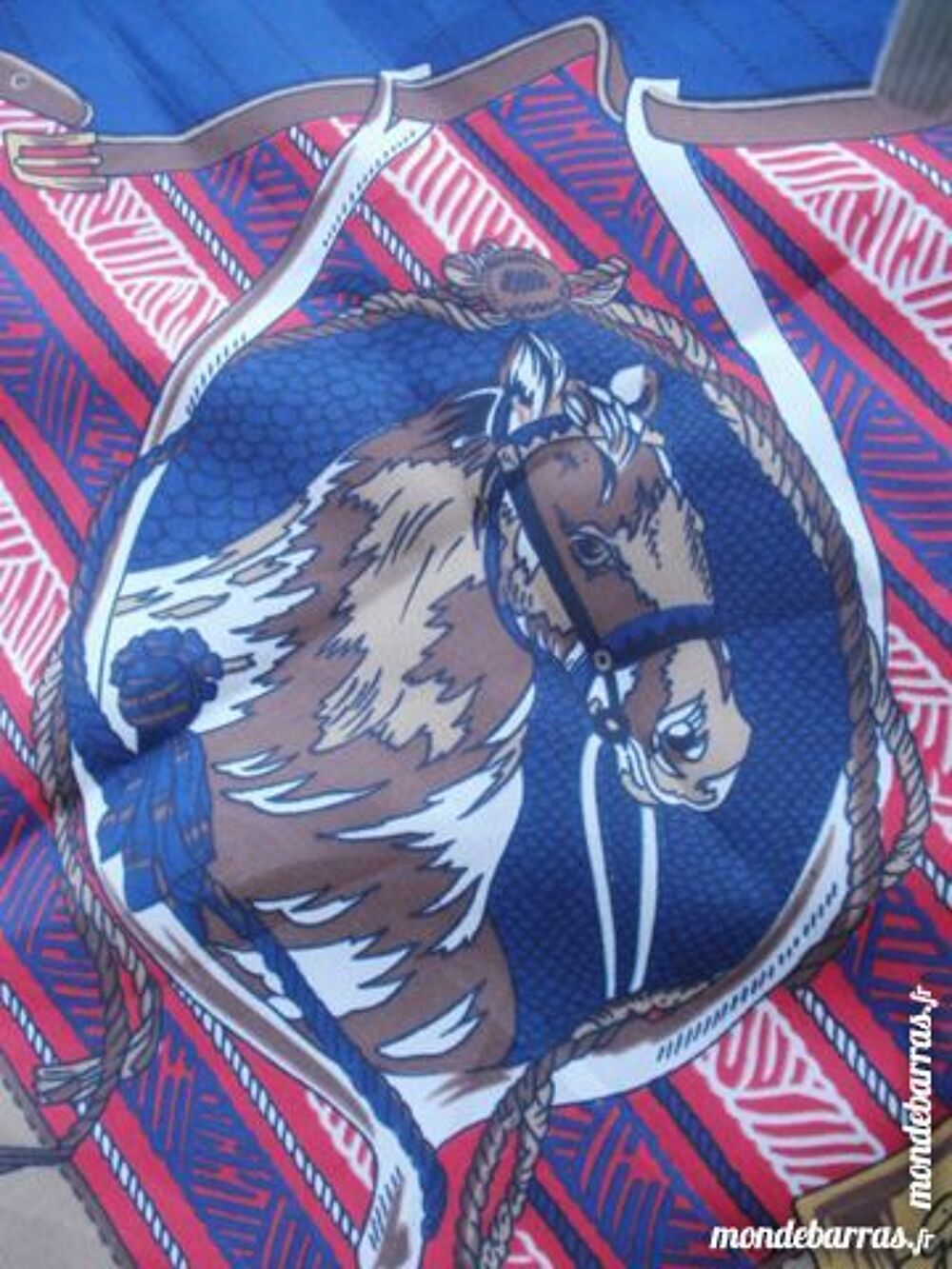 Foulard Gim RENOIR Carr&eacute; de 77 cm Motif chevaux Bijoux et montres